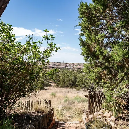 Casters Retreat Santa Fe